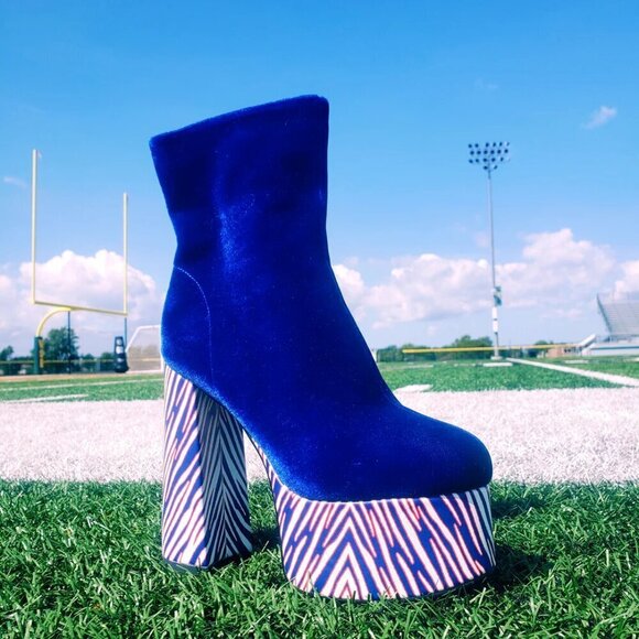 BUFFALO BILLS ZUBAZ PLATFORM BOOTS - Picture 3 of 7